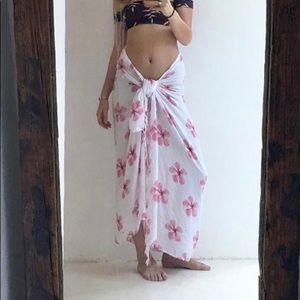 Nirvanic Swim Pareo (Hibiscus) NWT!!